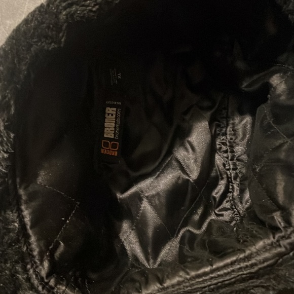 UNISEX WARM VEGAN LEATHER  HAR WITH FAUX FUR. - Picture 3 of 8